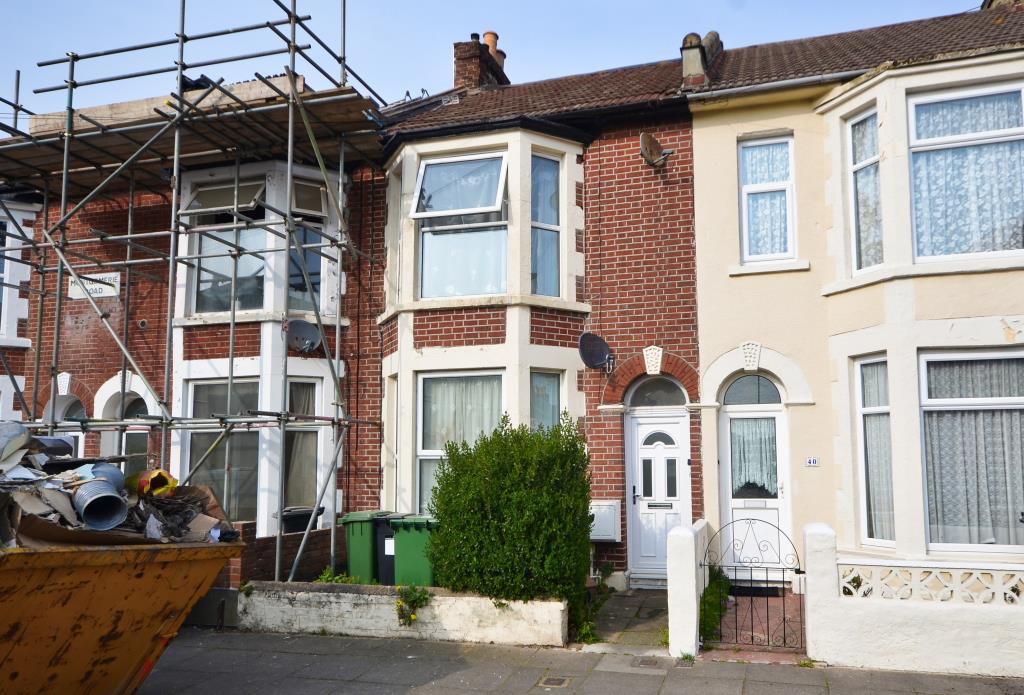 Lot: 52 - TWO, TWO-BEDROOM SELF-CONTAINED FLATS FOR INVESTMENT - 